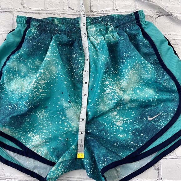Nike Woman’s Dri-Fit Running shorts size XS Teal color - Picture 7 of 10